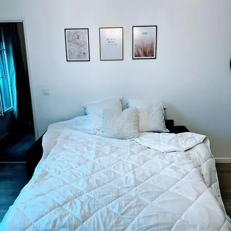Lotus: Disney-Adjacent Retreat with Free Parking and Wi-Fi Chessy  Exterior photo