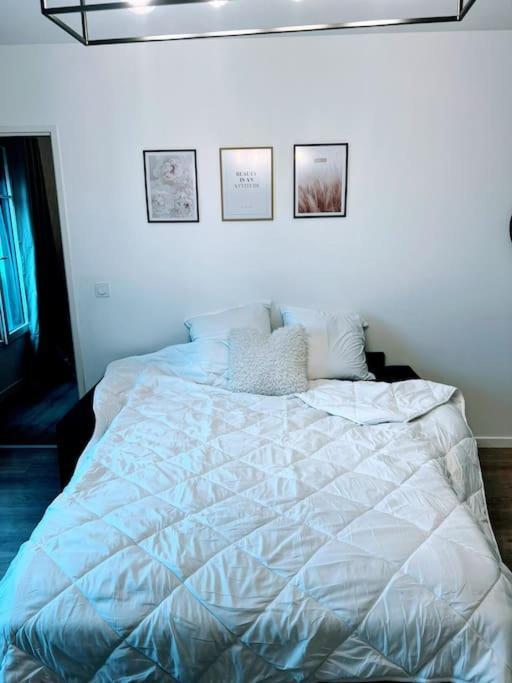 Apartment Lotus: Disney-adjacent Retreat With Free Parking And Wi-fi