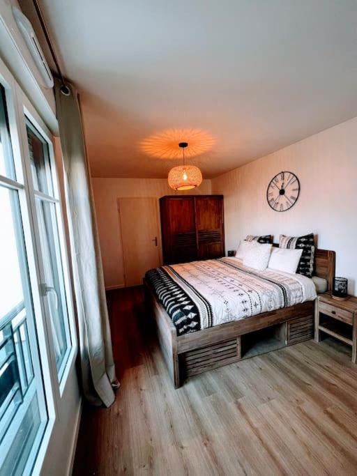 Lotus: Disney-adjacent Retreat With Free Parking And Wi-fi