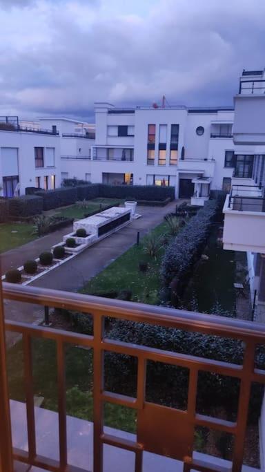 Lotus: Disney-adjacent Retreat With Free Parking And Wi-fi Apartment *