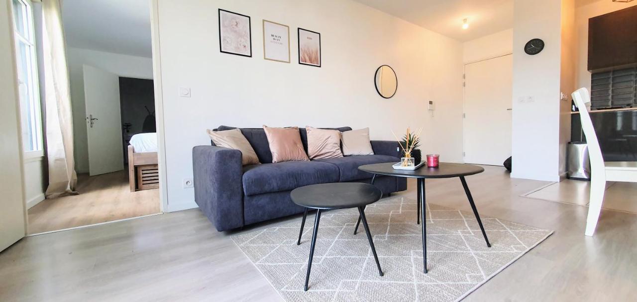 Lotus: Disney-adjacent Retreat With Free Parking And Wi-fi